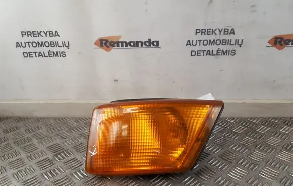 Iveco Daily 35 - 40.10 Front indicator light 1315106149