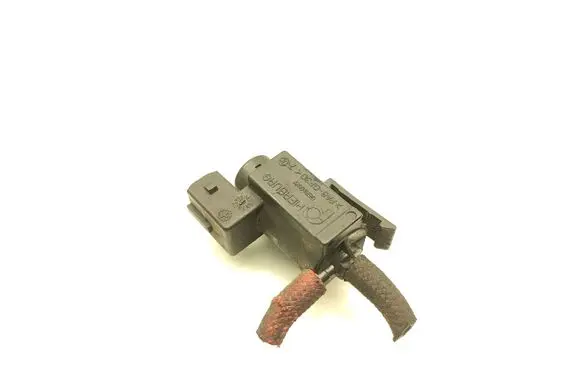 Toyota Avensis T270 Vacuum valve 7810831 70231800