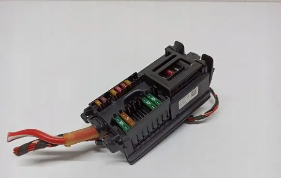 Mercedes-Benz C W206 Fuse box set 