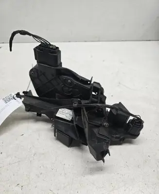 Jaguar XF X250 Rear door lock 8X2324995AE