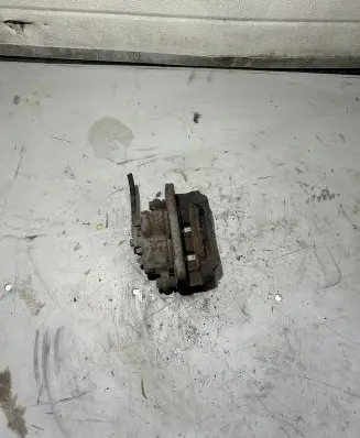 Mitsubishi Grandis Front brake caliper