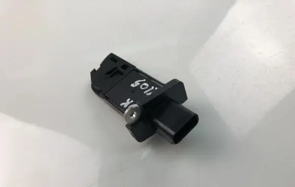 Ford Galaxy Mass air flow meter 8V2112B579AA