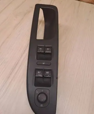 Volkswagen PASSAT B6 Electric window control switch 3C1867171