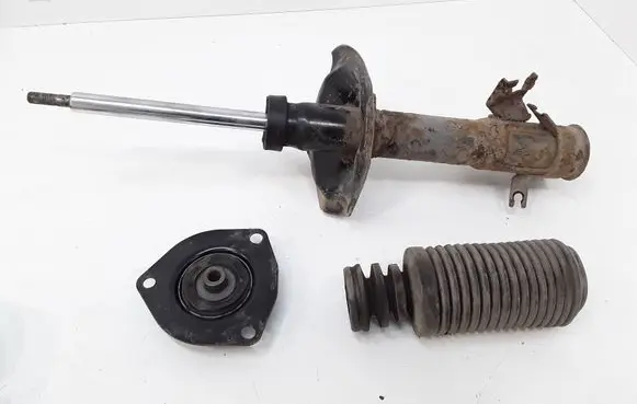 Nissan Almera Tino Front shock absorber/damper