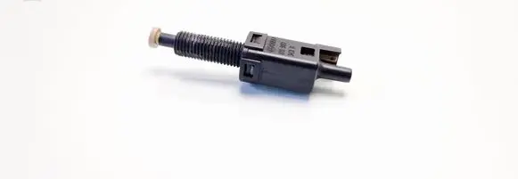 Volkswagen PASSAT B5 Brake pedal sensor switch 811907343B