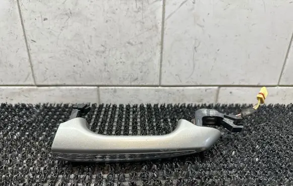 Jaguar XJL Front door exterior handle