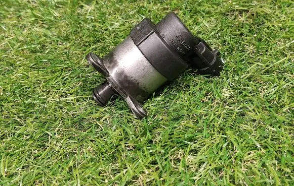 Opel Zafira C Fuel pressure regulator 0928400680