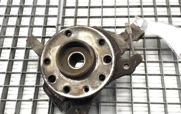 Opel Astra H Front wheel hub spindle knuckle