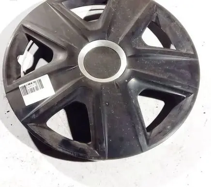 Audi A2 R15 wheel hub/cap/trim 