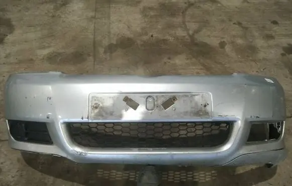 Toyota Corolla Verso AR10 Front bumper PILKAS