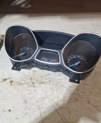 Ford Focus Speedometer (instrument cluster) BM5T10849LV