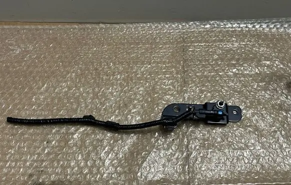 Subaru Forester SK Airbag deployment crash/impact sensor 98237SJ020
