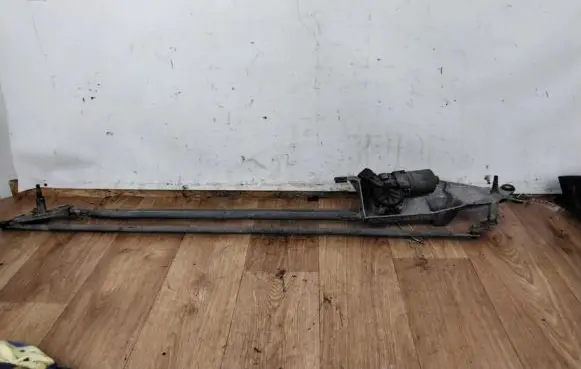 Renault Modus Front wiper linkage and motor