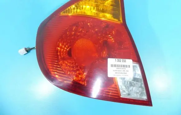 Hyundai Accent Rear/tail lights 92401-257 IMPRK1352233