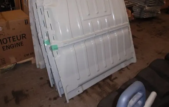 Toyota ProAce Max Partition between cabin 136987465