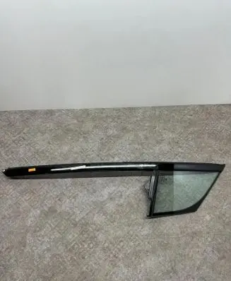 BMW i3 Front door vent window glass four-door 7289042 51357289042