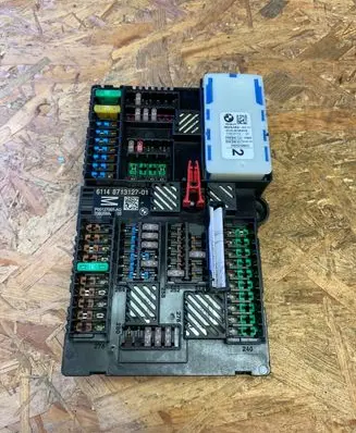 BMW 5 G30 G31 Fuse box set 8713127