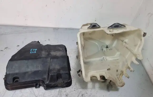 BMW X5 E70 Fuse box cover 7555102