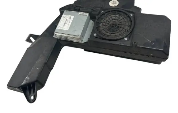 Audi A4 S4 B7 8E 8H Subwoofer speaker 8e9035382 8E9035223