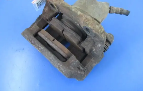 Renault Megane I Front brake caliper