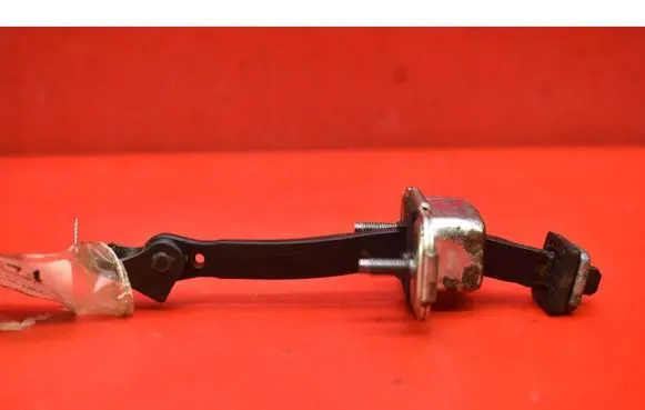 Hyundai i40 Front door check strap stopper
