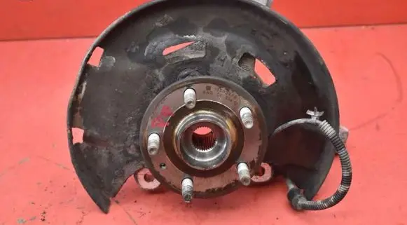 Chevrolet Cruze Front wheel hub spindle knuckle 13583478
