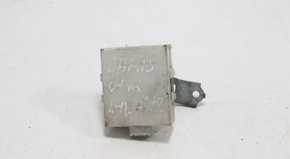 Toyota Yaris Door central lock control unit/module 897410D020 670N1964