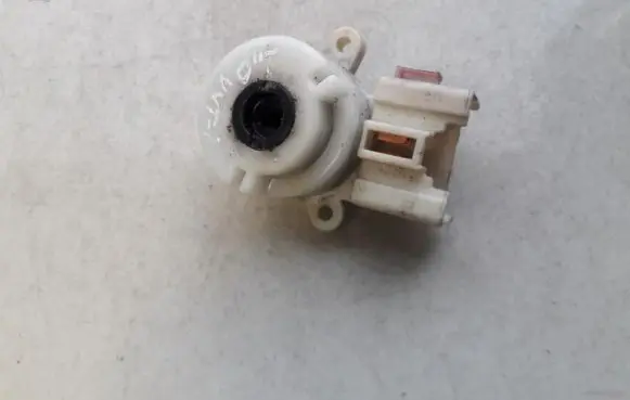 Toyota Avensis Verso Ignition lock contact 