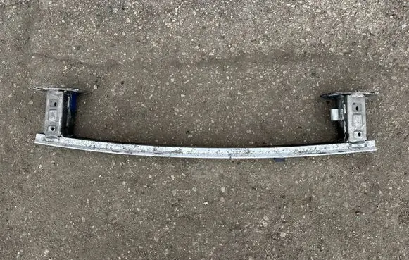 Citroen C4 II Picasso Rear bumper cross member 9675941980