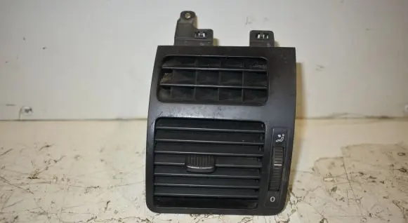 Volkswagen Touran I Dashboard side air vent grill/cover trim 1T0819703A