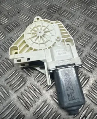 Audi Q7 4L Rear door window regulator motor 8K0959802A 965575