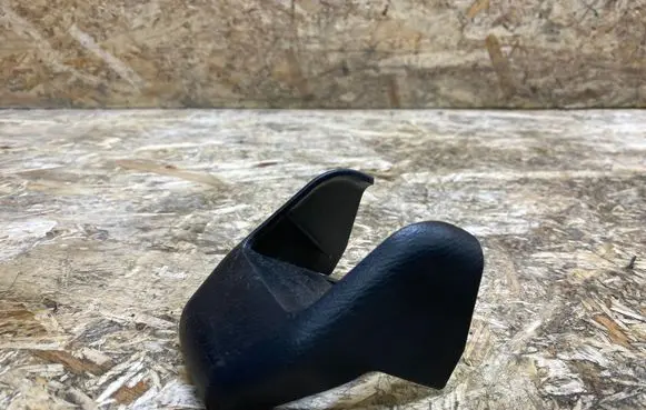 Infiniti QX80 Rear seat rail trim cover 