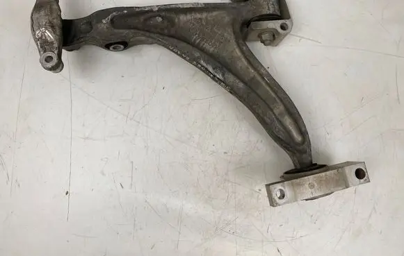 Volvo S90, V90 Front lower control arm/wishbone 31360831