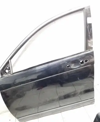Honda CR-V Front door