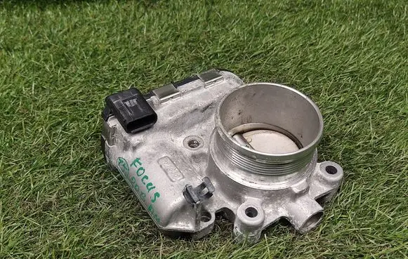 Ford Focus Throttle valve DS7E9F991BB