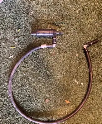 BMW X4 F26 Headlight washer pump 7217792 7401710