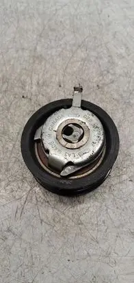 Volkswagen PASSAT B5 Crankshaft pulley 028109243F