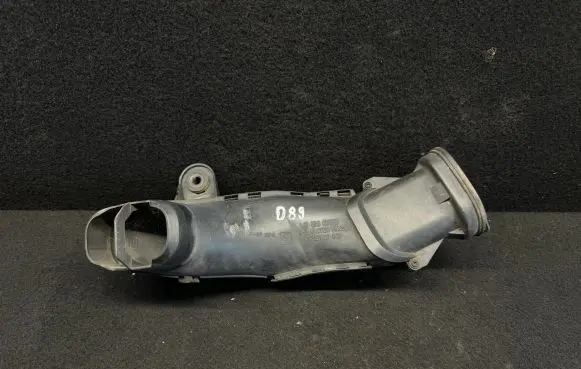 Volkswagen Golf IV Air intake duct part 1J0129609D