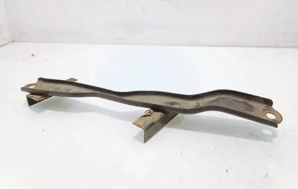 Battery bracket