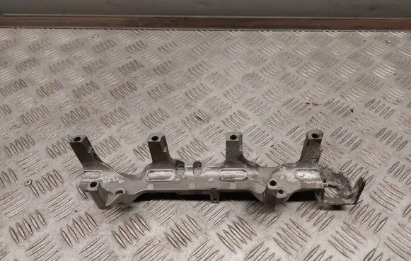 Audi A7 S7 4G Fuel Injector clamp holder 079133340