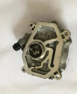 Mercedes-Benz A W177 AMG Vacuum pump A2641800000