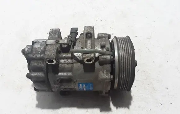 Volvo S40 Air conditioning (A/C) compressor (pump)
