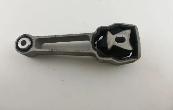 Land Rover Evoque I Engine mounting bracket BG926O082GC KL3642