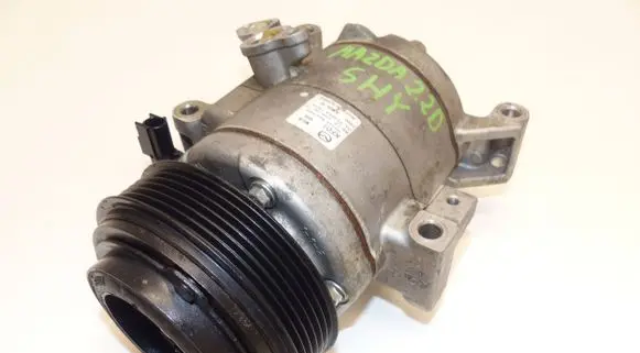 Mazda CX-5 II Air conditioning (A/C) compressor (pump) F500-JUBCA-10