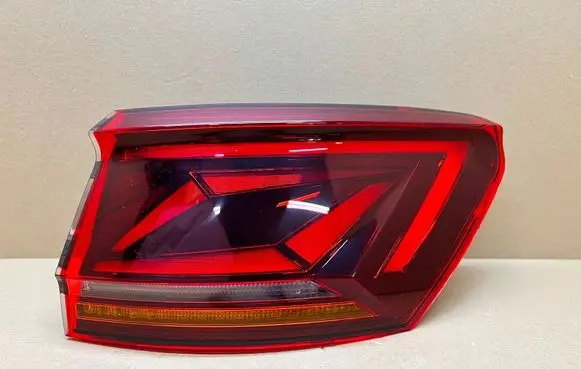 Volkswagen Touareg III Rear/tail lights 760945208B