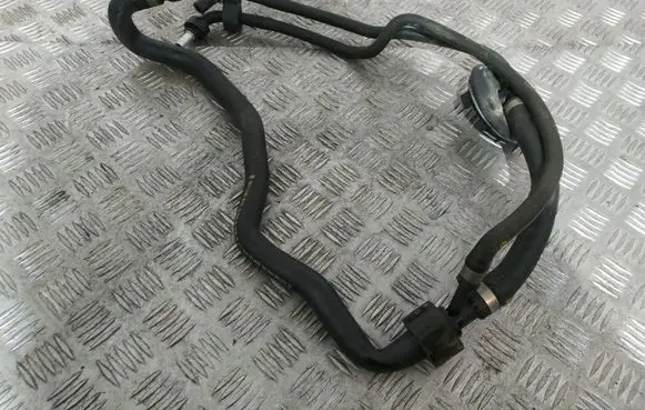 Mercedes-Benz E W211 Engine coolant pipe/hose A2118302396