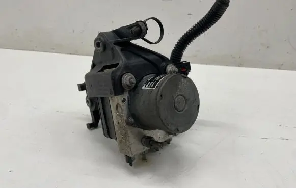 Tesla Model 3 ABS Pump 104474500B