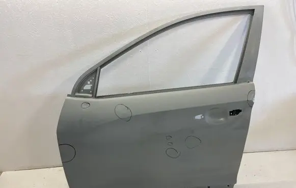 Hyundai Kona I Front door