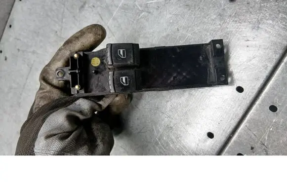 Seat Leon (1M) Other switches/knobs/shifts 1J3959857B