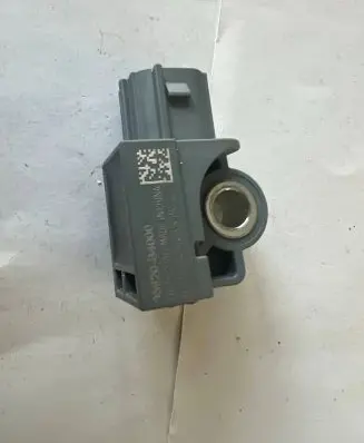 Hyundai Tucson TL Airbag deployment crash/impact sensor 95920-B4000